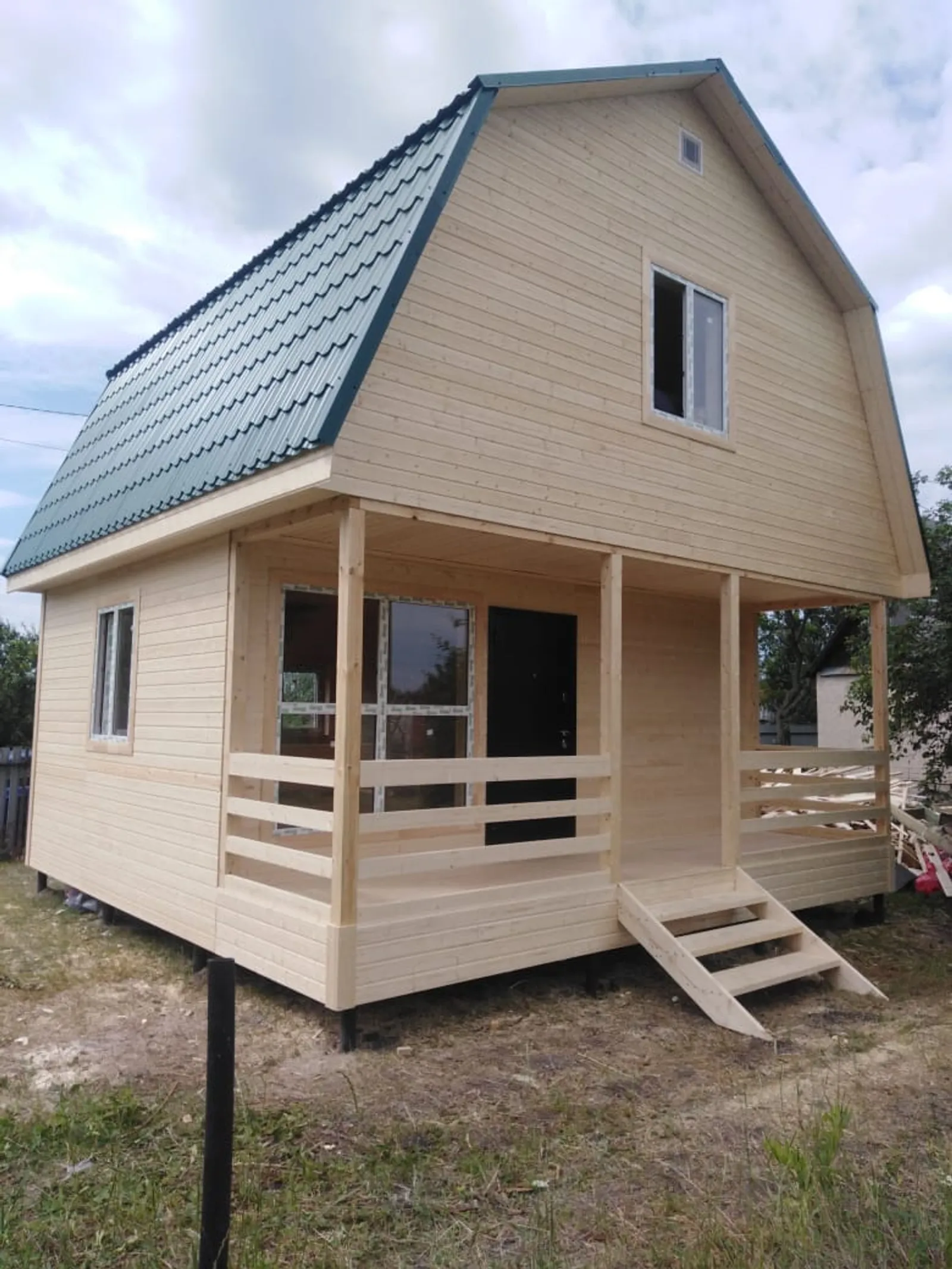 Дачный с мансардой Престиж №2